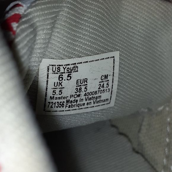 Vans Doheny White/Red OTW Repeat Shoe
Youth Sized - Picture 11 of 13